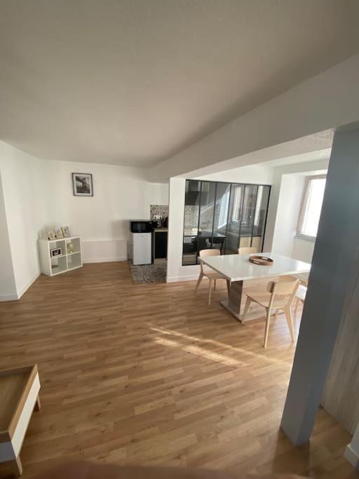 Appartement T2 Centre Ville Доль Екстер'єр фото